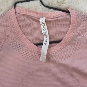 Pink Lululemon workout shirt, size fo4